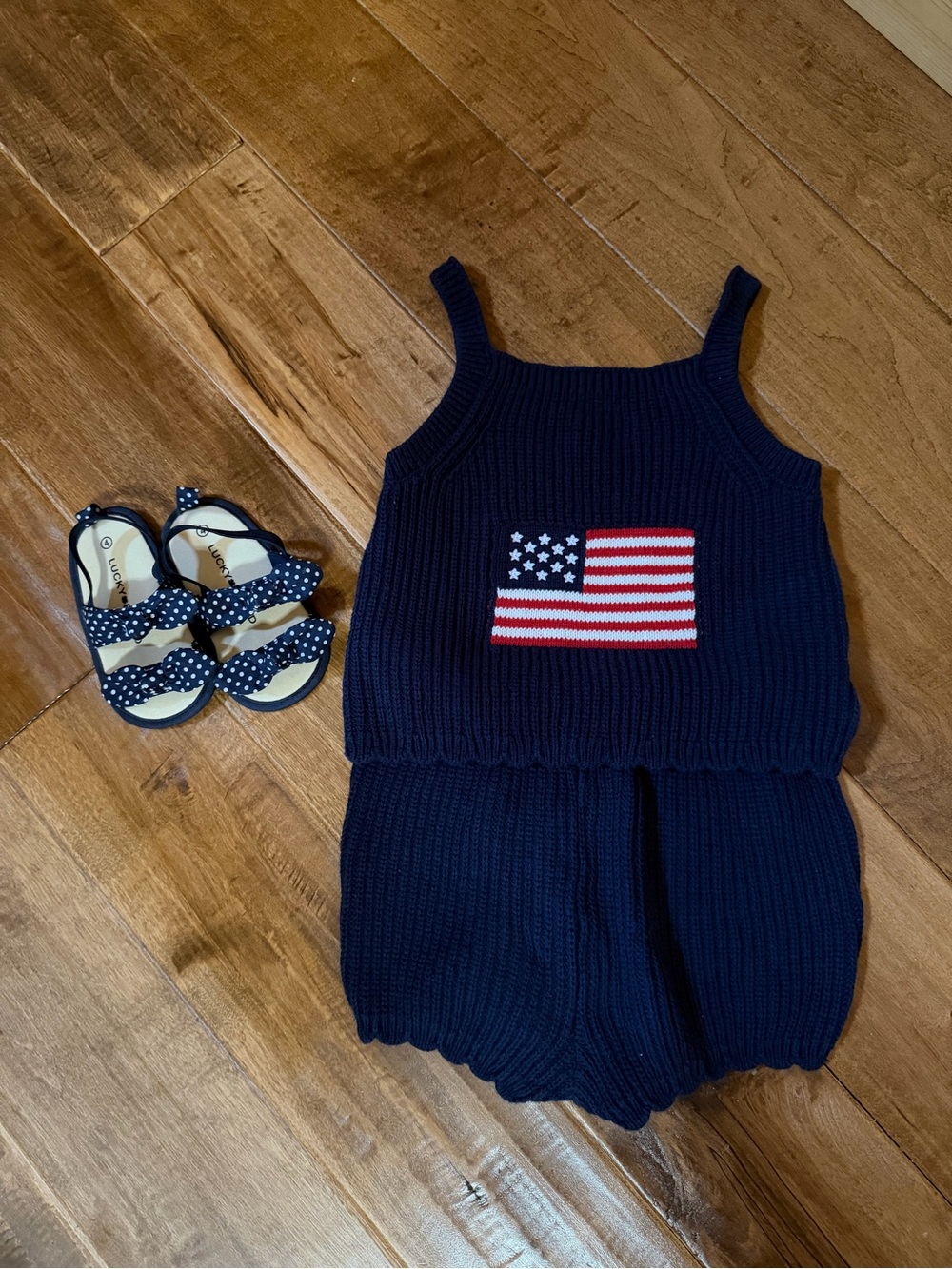 Sperry Navy Knit Garment with Branded Tag Lucky Brand Sandals size 4